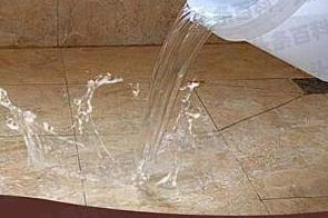 南票漏水维修 免砸砖防水材料该如何施工